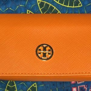 TORY BURCH triangle glasses case only GUC.